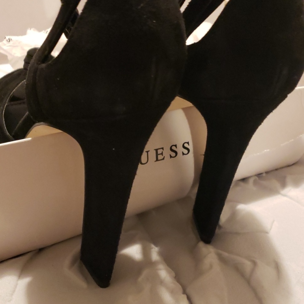 GUESS KENZIE2 WOMEN PUMPS - Picture 4 of 4